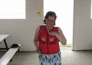 18 year old girl Amber nudes the cum from her bf's cock after they screw